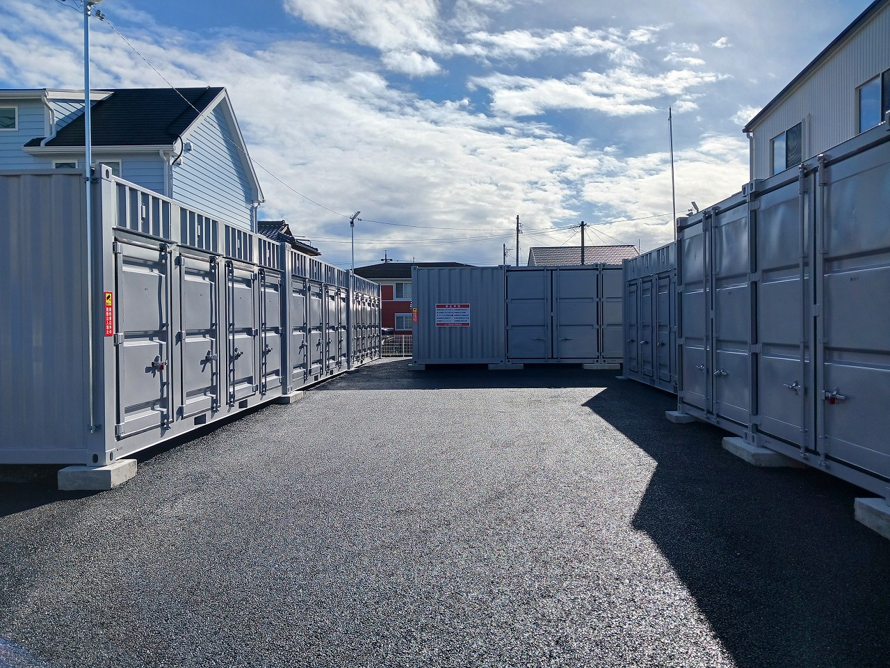 コンテナスクエア 豊山店