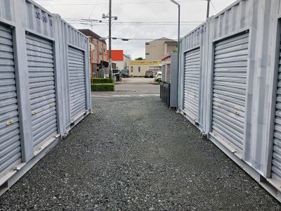 コンテナスクエア 湯山店