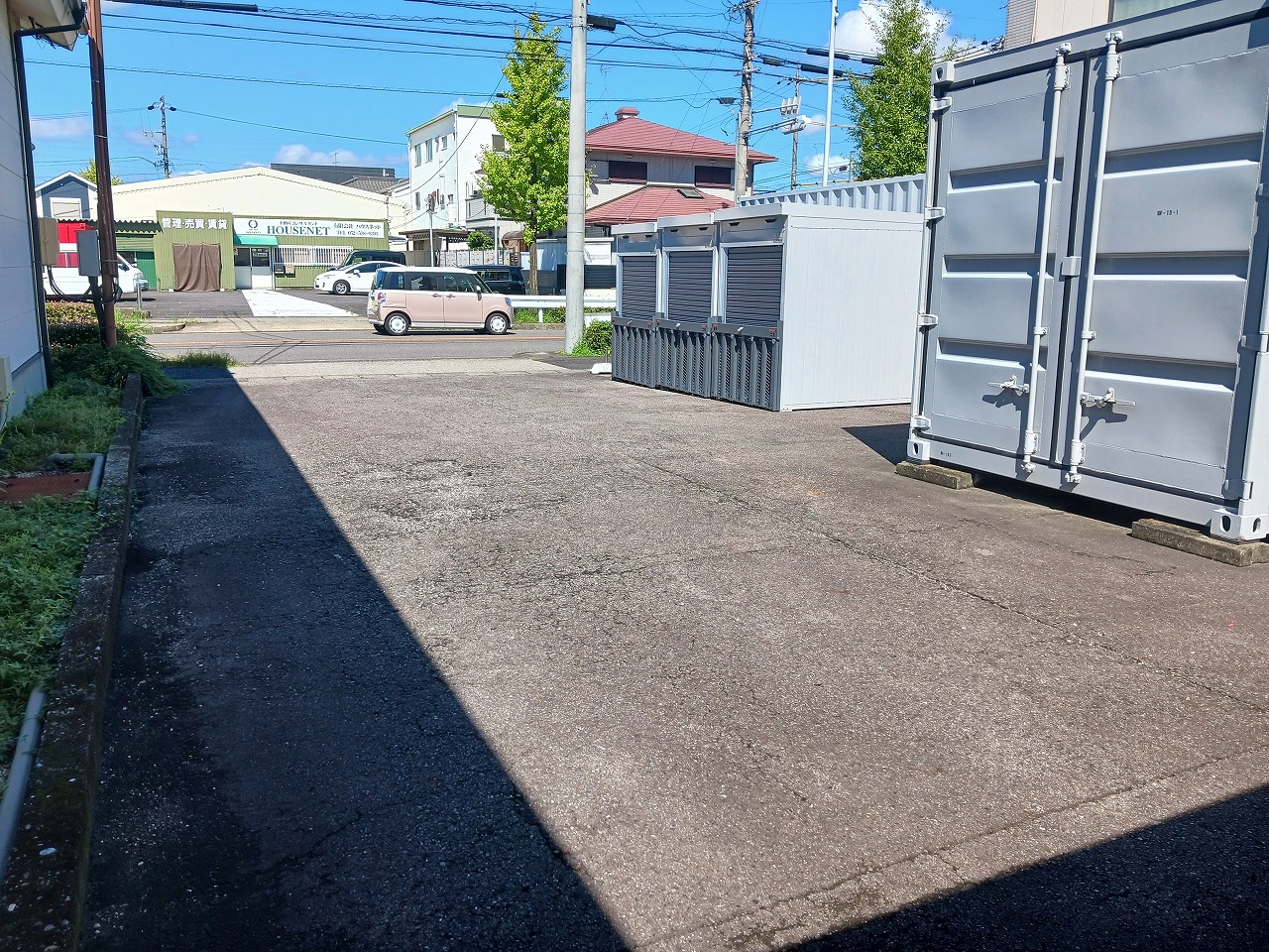 コンテナスクエア 庄内緑地店