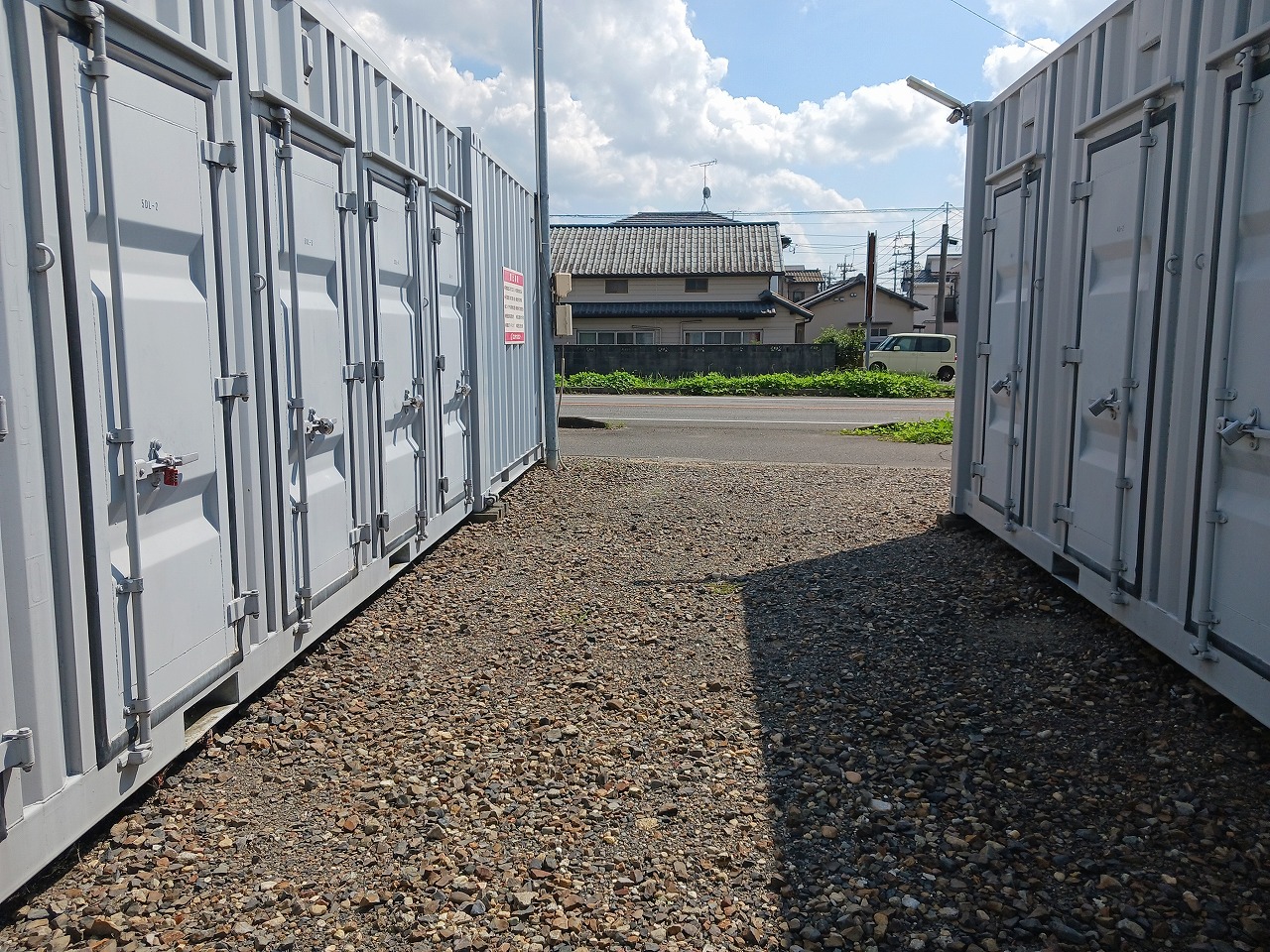 コンテナスクエア 空港前店