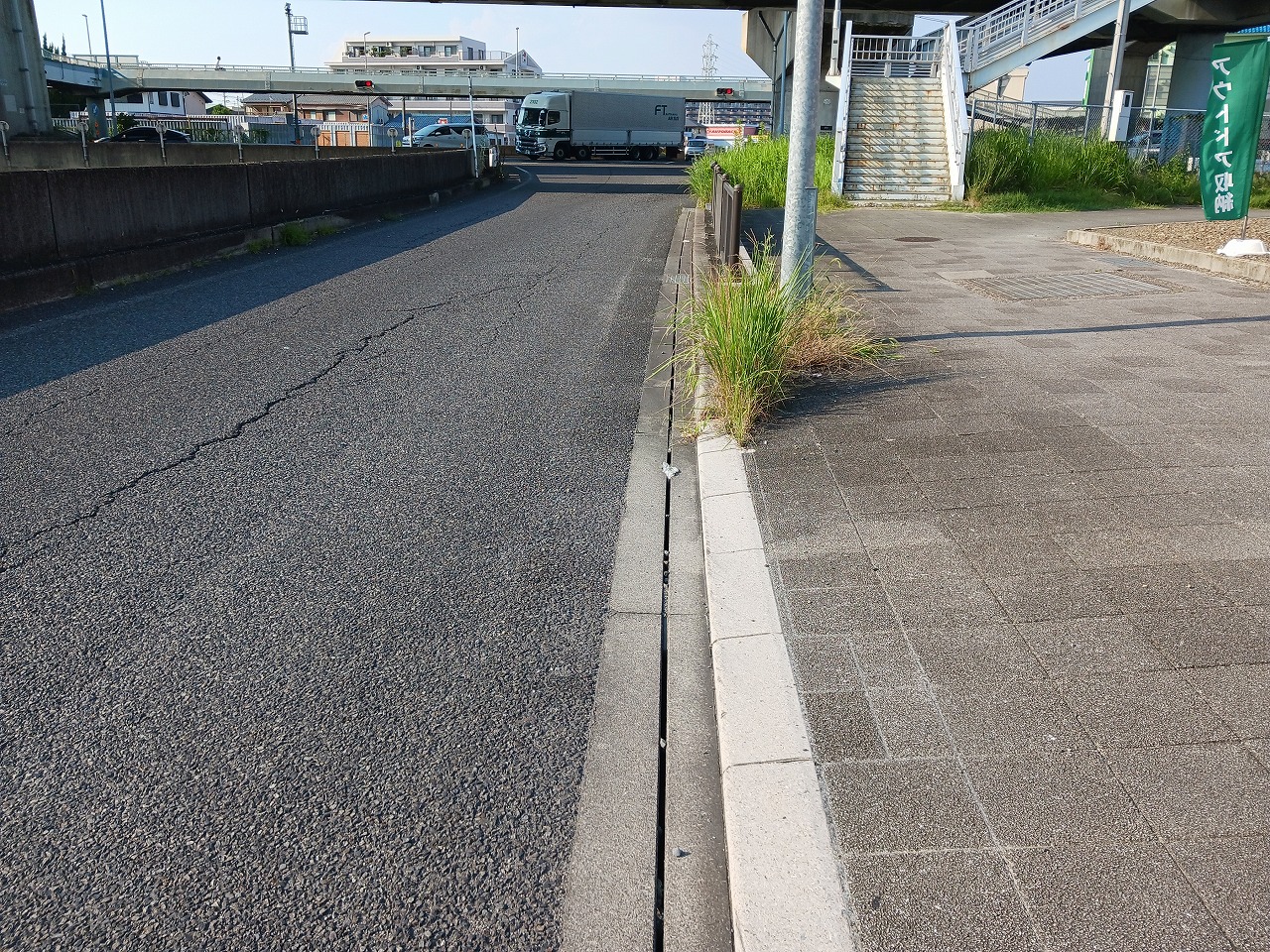 コンテナスクエア 勝川インター店