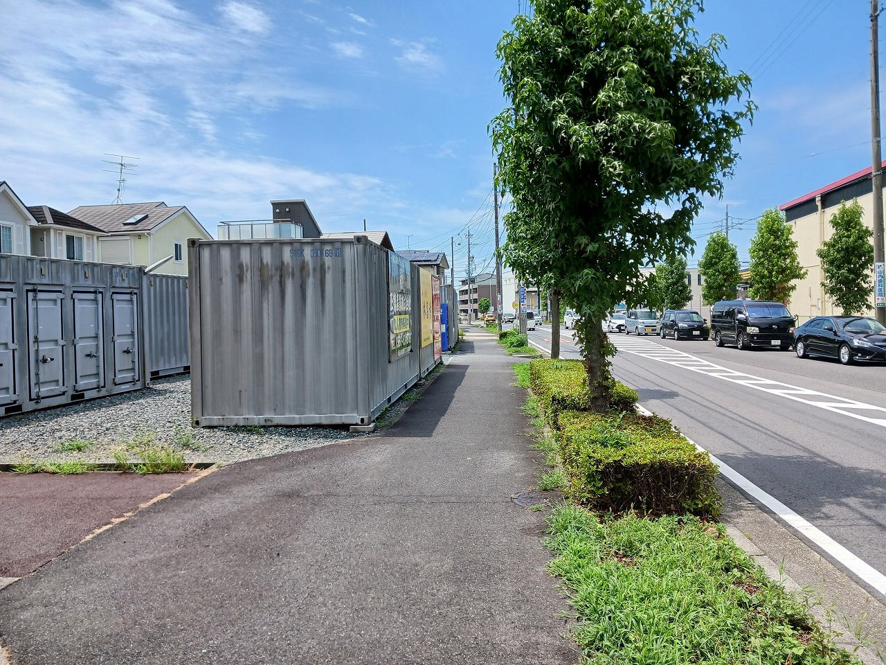 コンテナスクエア 気噴店