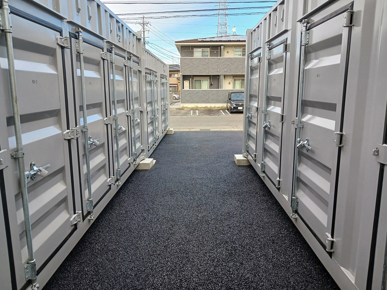 コンテナスクエア高蔵寺店