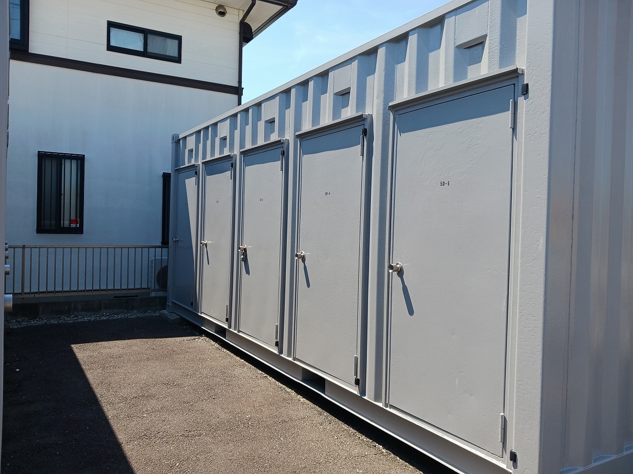 コンテナスクエア 徳重店