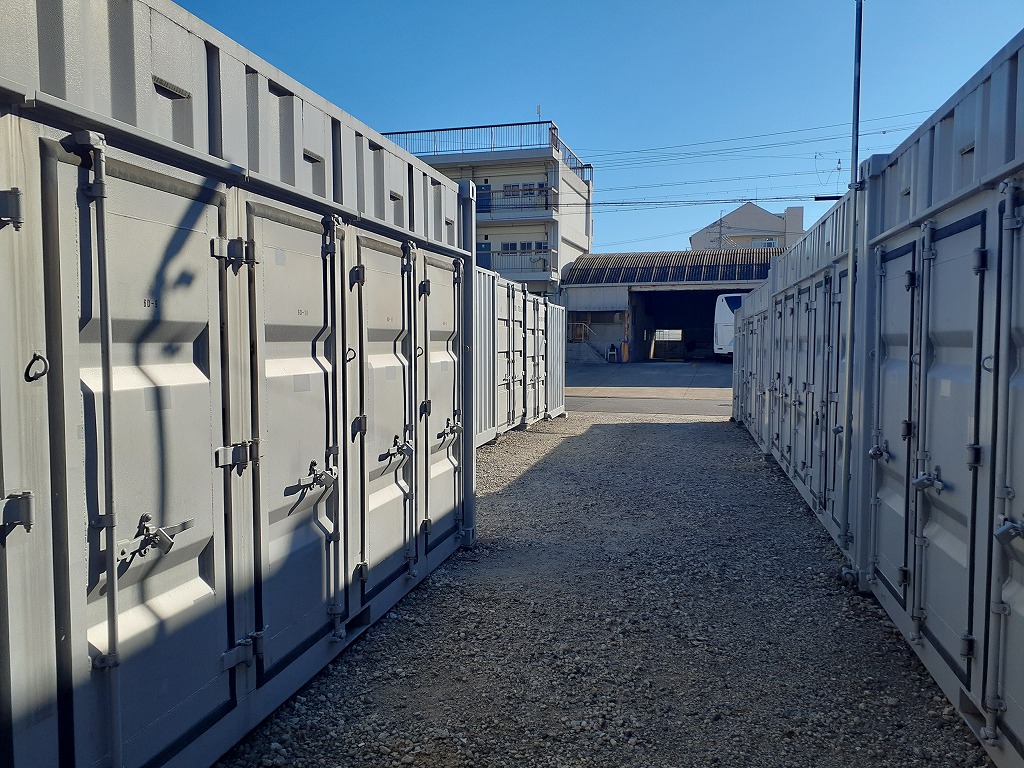 コンテナスクエア 名四町店