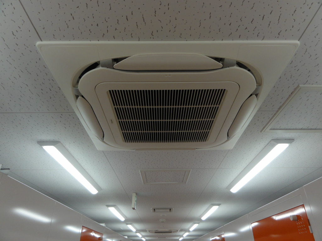 トランクスクエア 吹上店