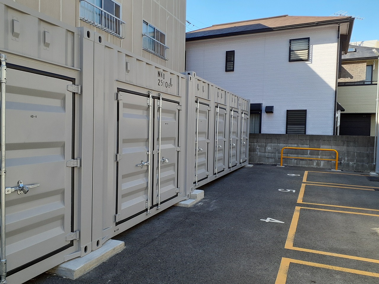 コンテナスクエア 御器所店