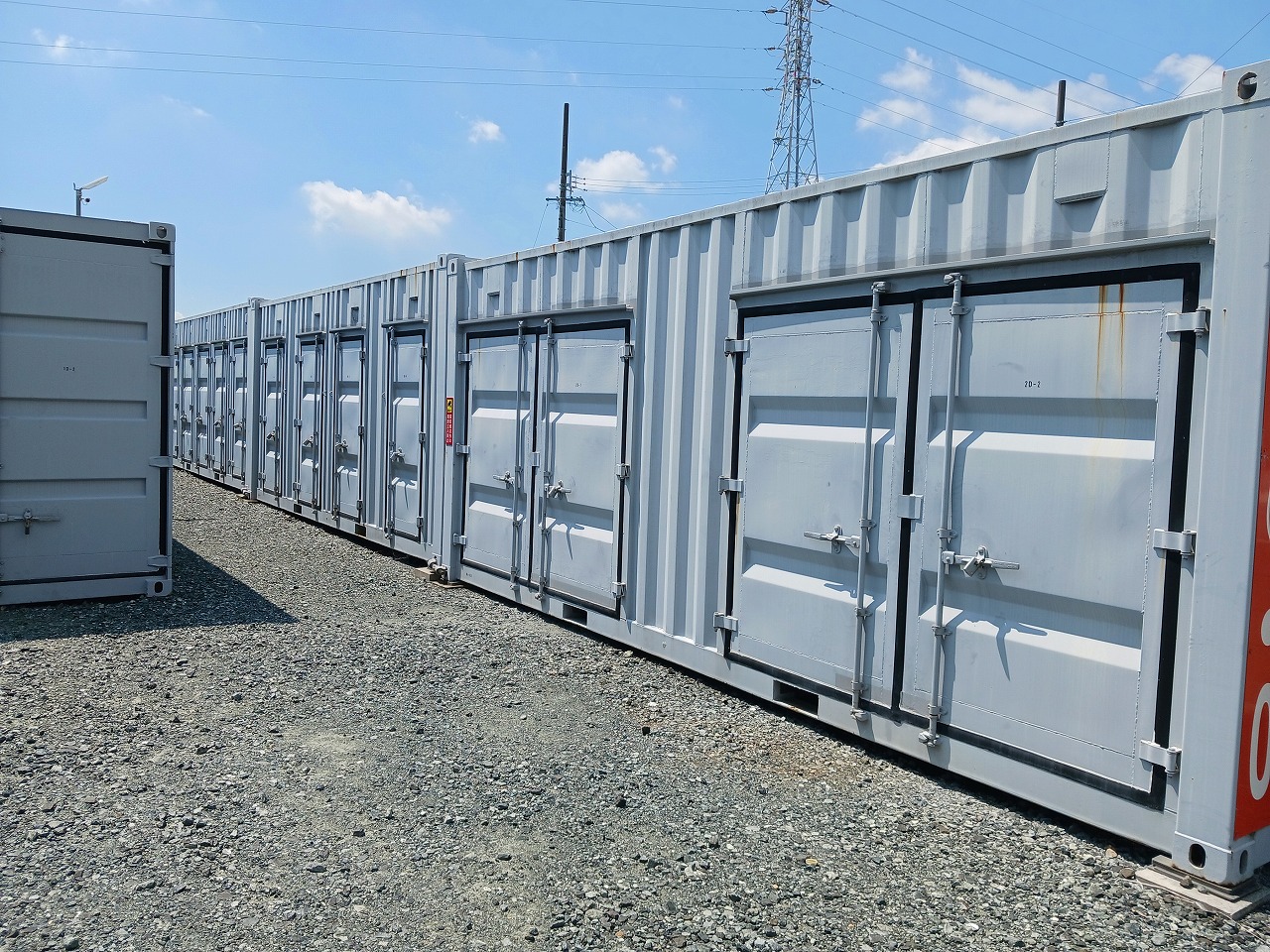 コンテナスクエア 一屋2号店