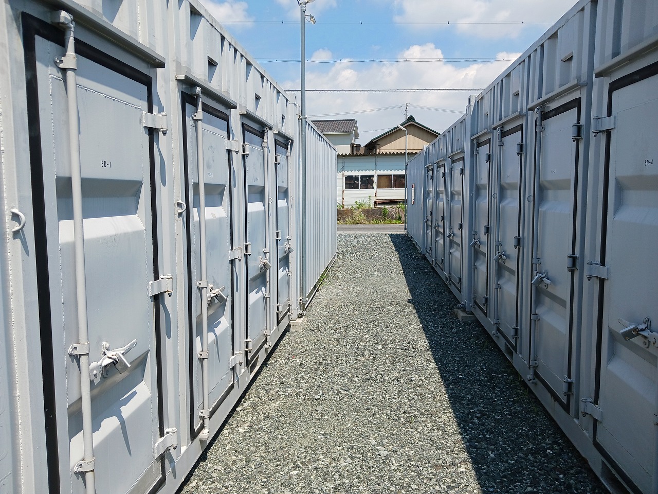 コンテナスクエア 一屋2号店