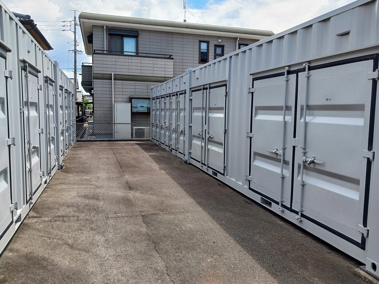 コンテナスクエア 印場店