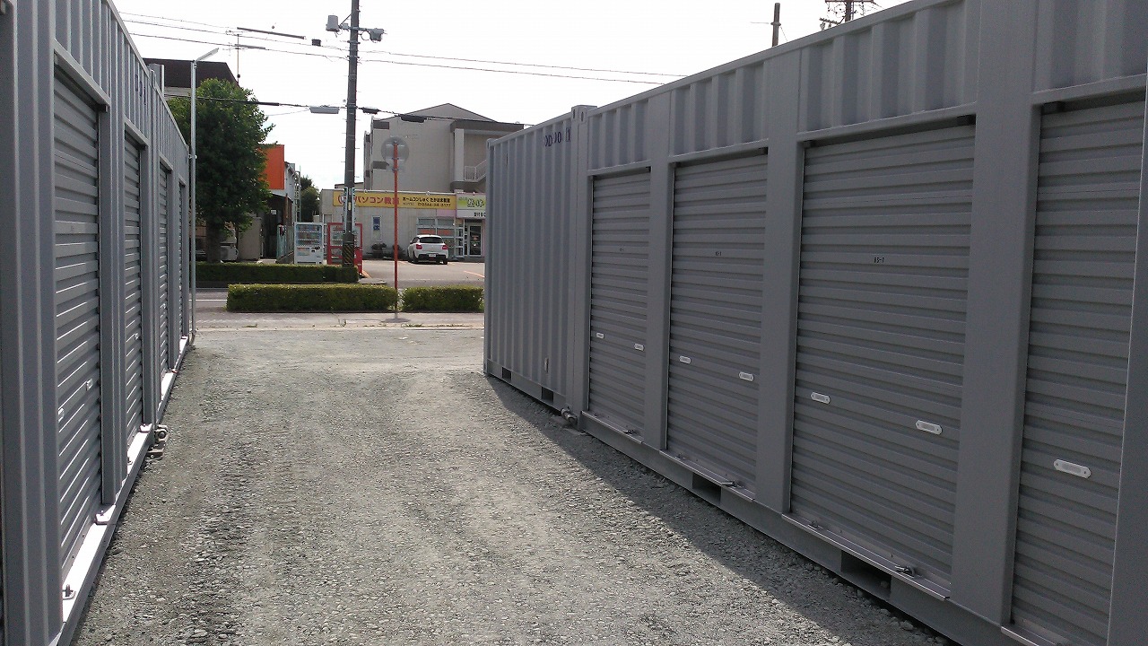 コンテナスクエア 湯山店